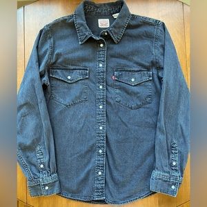 Levi's Western Style Denim Shirt Women’s Size Large Pearl Snap buttons